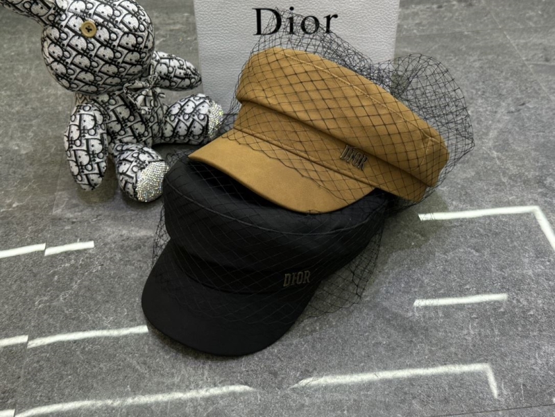 CHRISTIAN DIOR